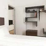 Apartament Brera In San Babila *